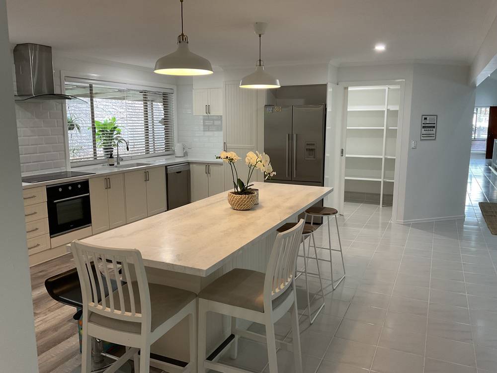 24 UPLANDS DRIVE, PARKWOOD, QLD 4214