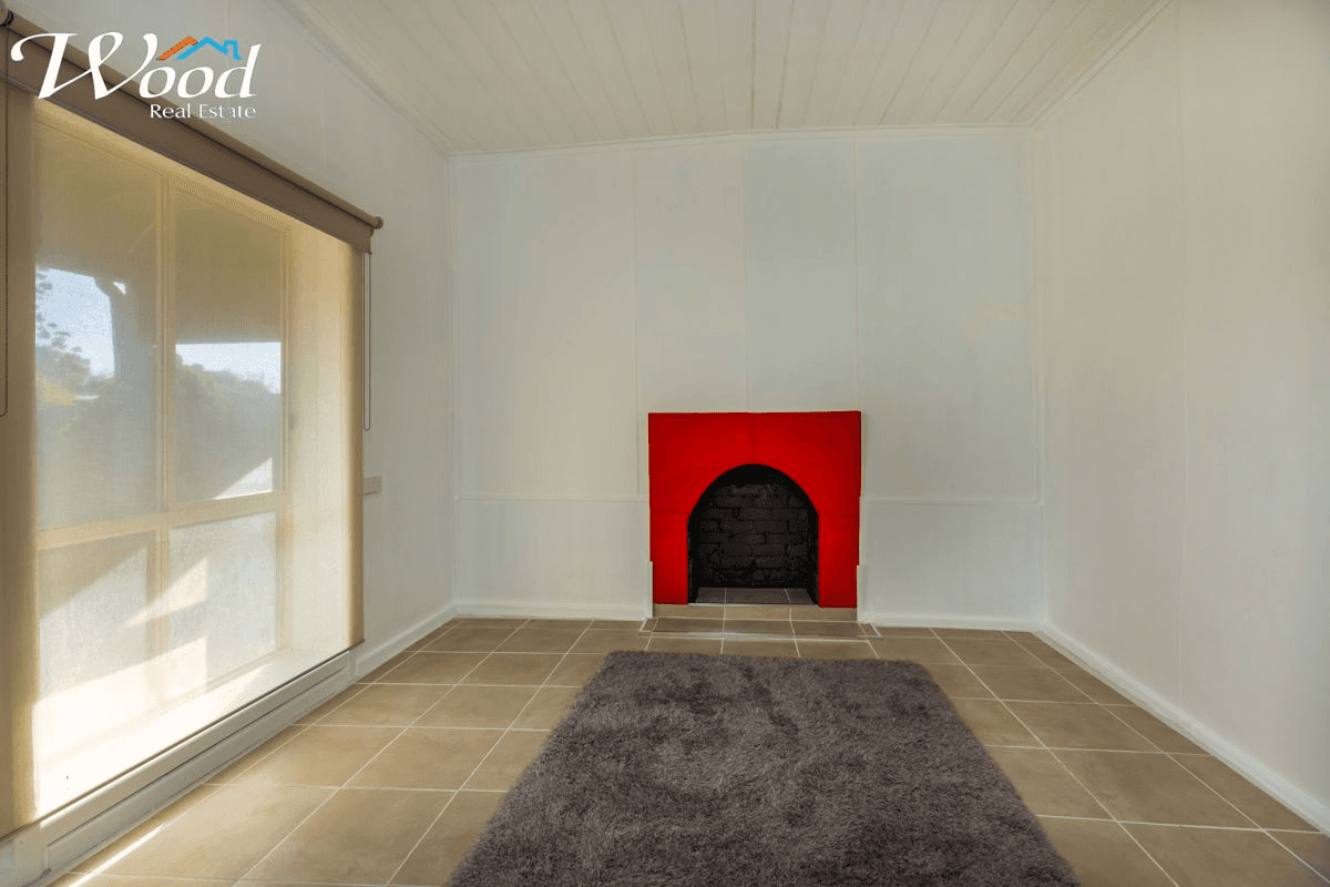 15 Day St, HENTY, NSW 2658
