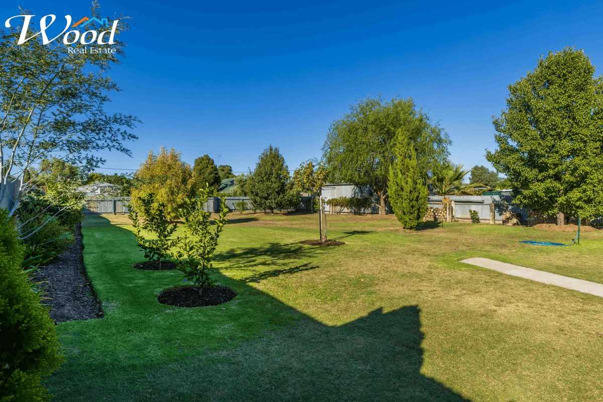 15 Day St, HENTY, NSW 2658