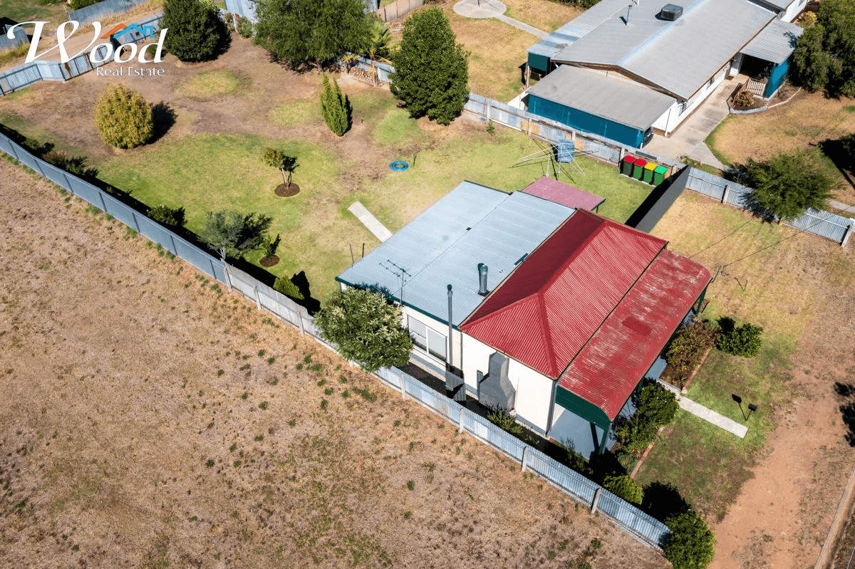 15 Day St, HENTY, NSW 2658