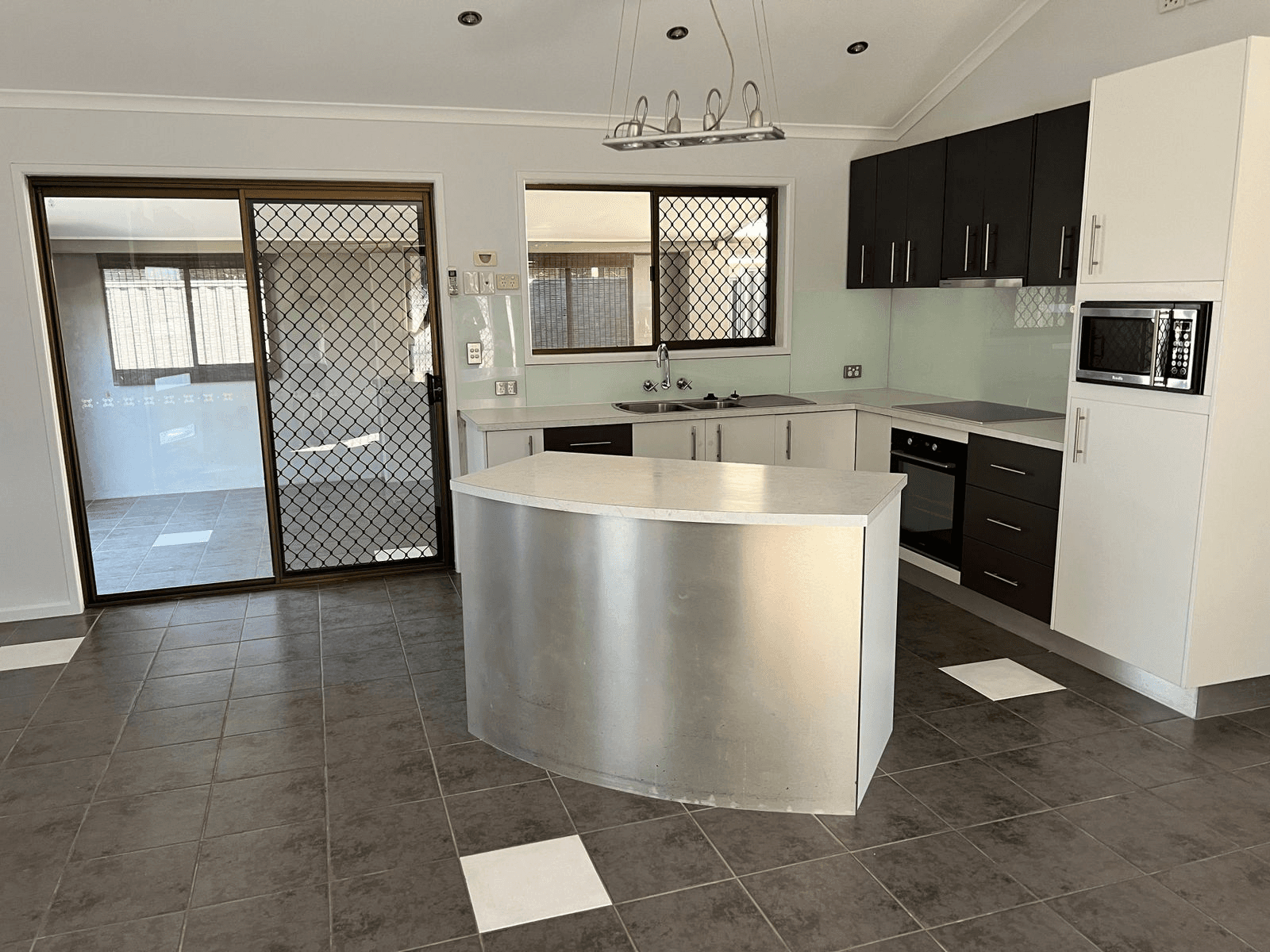 22 Lisa Street, REDLAND BAY, QLD 4165