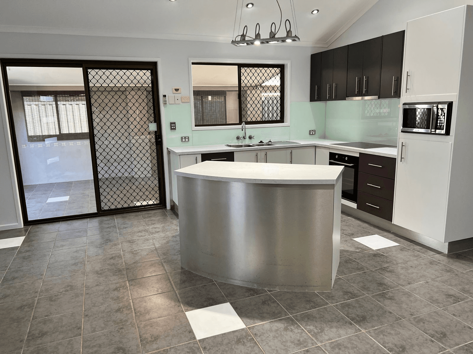 22 Lisa Street, REDLAND BAY, QLD 4165