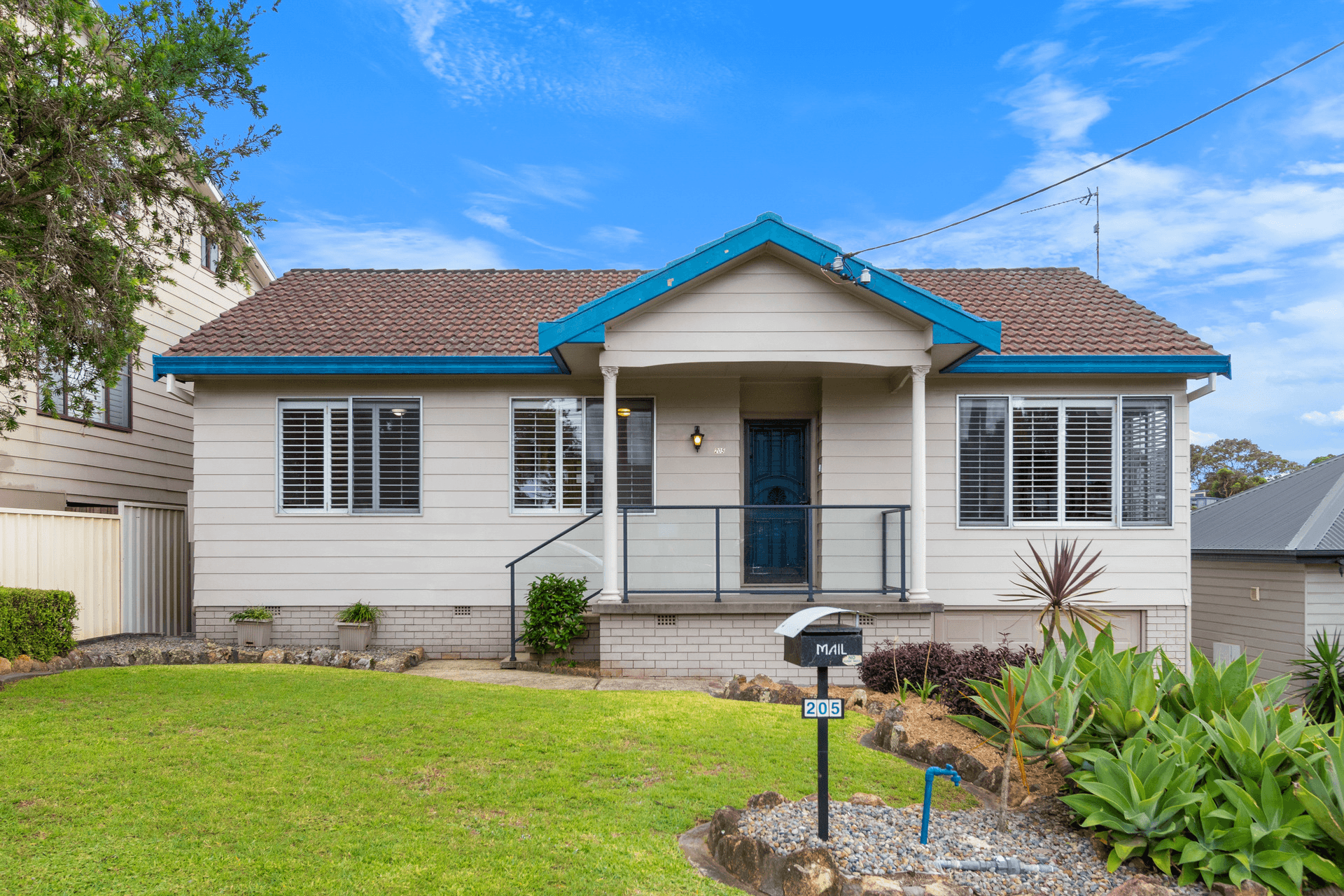 205 Wommara Avenue, Belmont North, NSW 2280