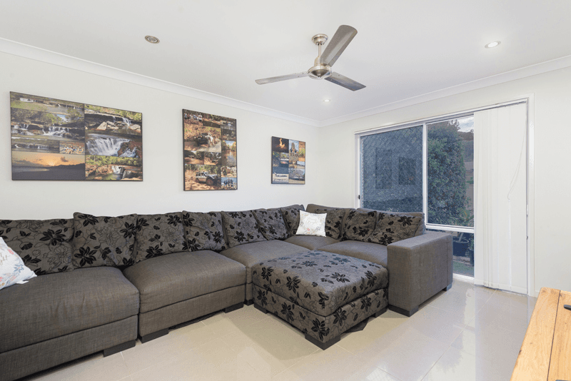 38 Yarrambat Rise, UPPER COOMERA, QLD 4209