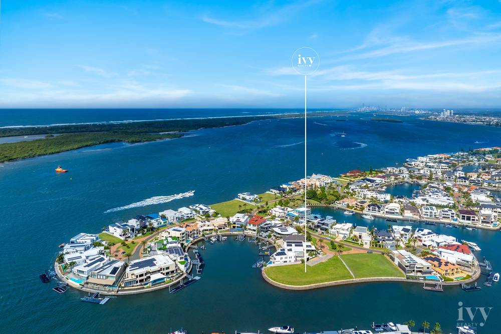 3/11 Regents Court, Sovereign Islands, QLD 4216