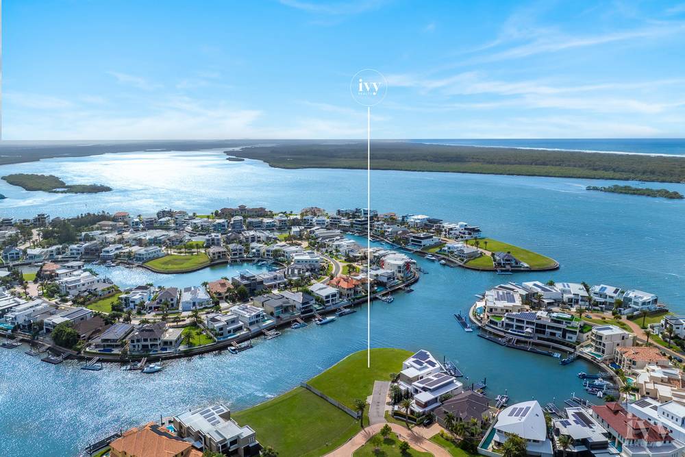 3/11 Regents Court, Sovereign Islands, QLD 4216