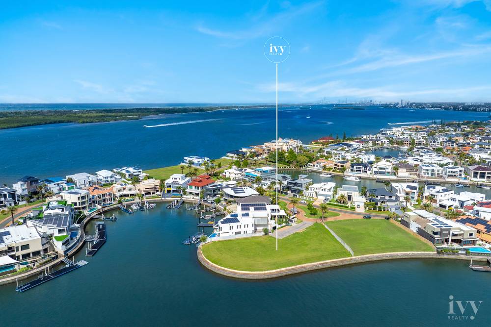3/11 Regents Court, Sovereign Islands, QLD 4216