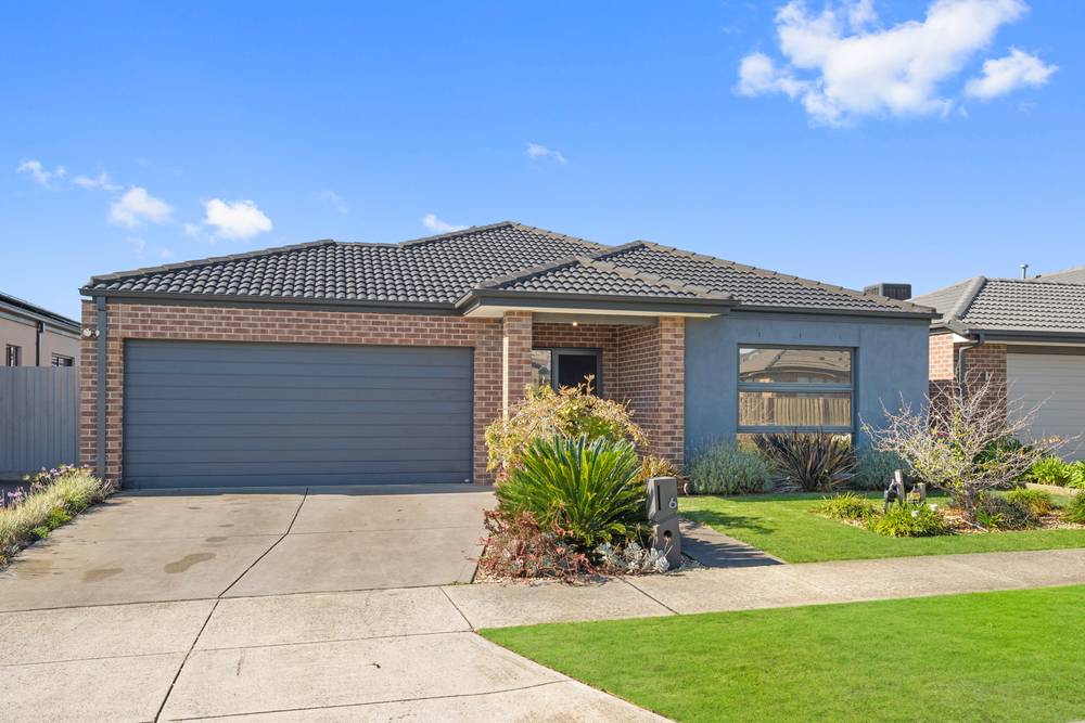 6 Fenwick Parade, MICKLEHAM, VIC 3064