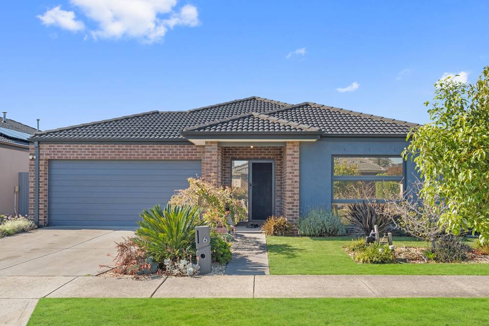 6 Fenwick Parade, MICKLEHAM, VIC 3064