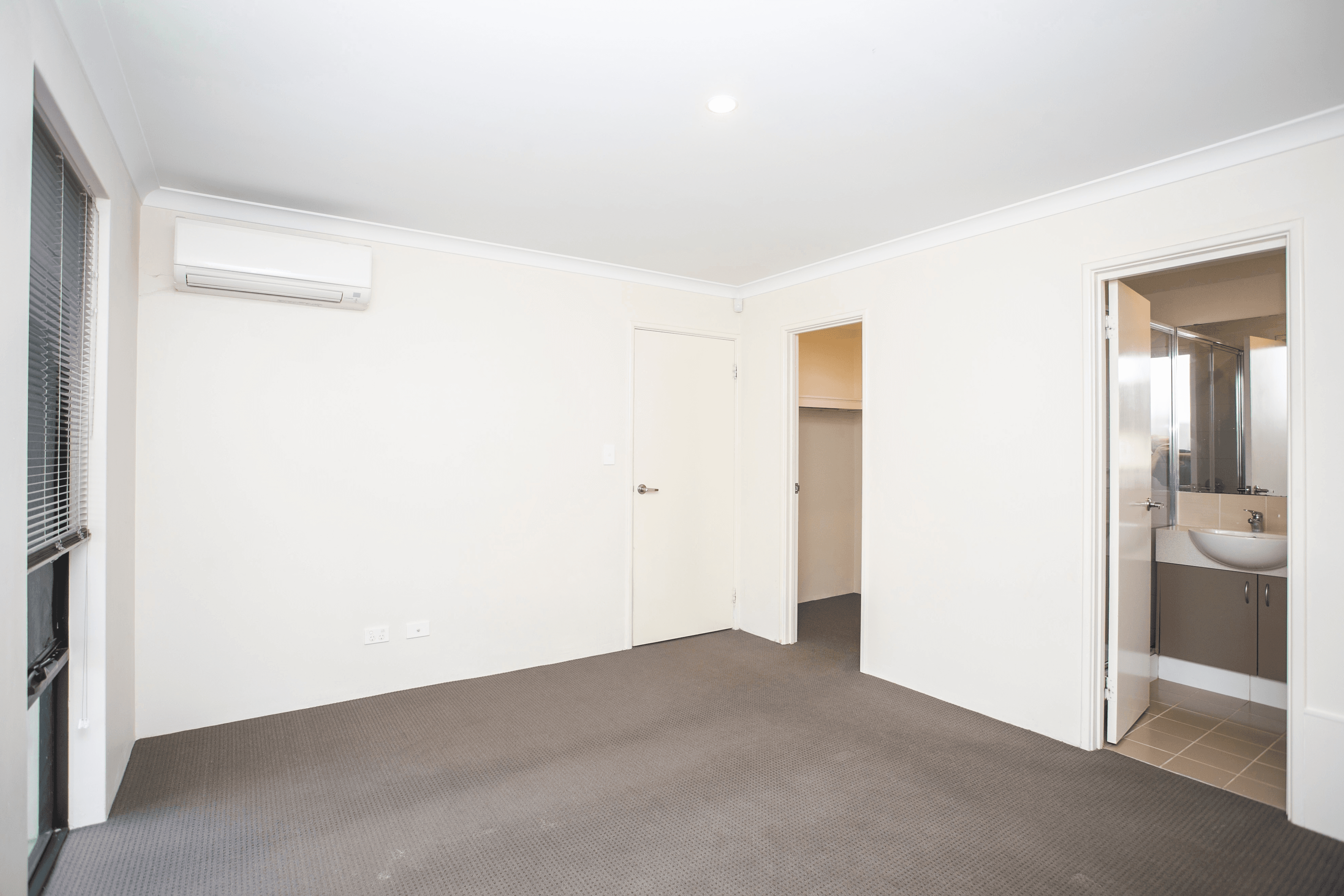 22 Blue Road, Canning Vale, WA 6155