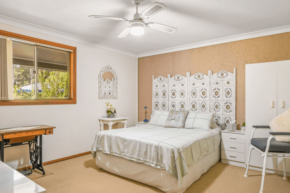 37 Wortley Drive, CRESCENT HEAD, NSW 2440