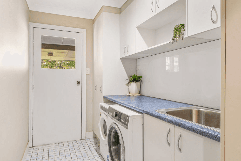 37 Wortley Drive, CRESCENT HEAD, NSW 2440