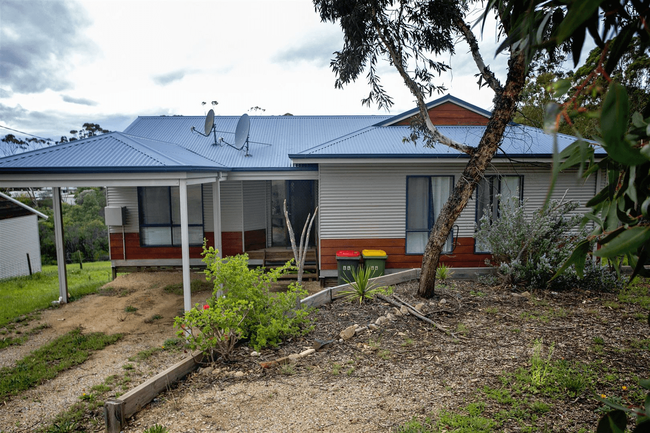 64 Spence Street, RAVENSTHORPE, WA 6346