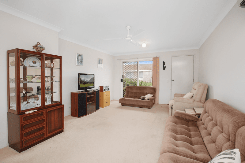 2/1-11 Kentia Crescent, Banora Point, NSW 2486