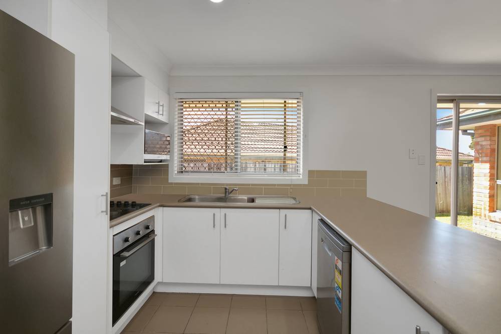 24 Collins Street, COLLINGWOOD PARK, QLD 4301