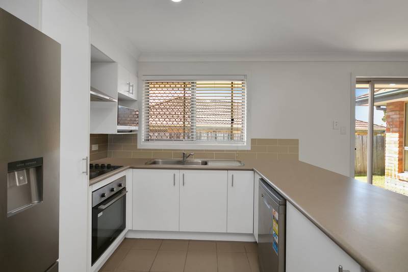 24 Collins Street, COLLINGWOOD PARK, QLD 4301