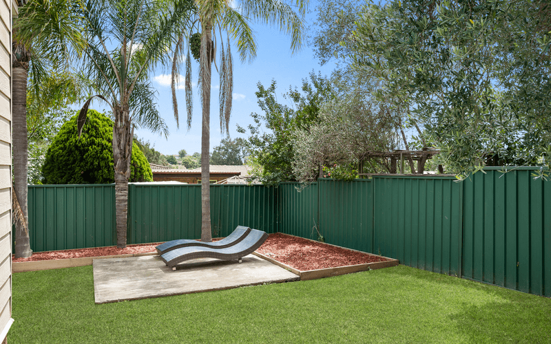 5 Scarus Place, ROSEMEADOW, NSW 2560