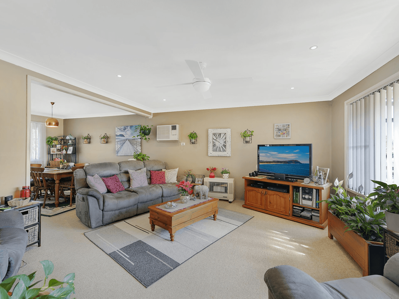 24 Woodlawn Drive, BUDGEWOI, NSW 2262