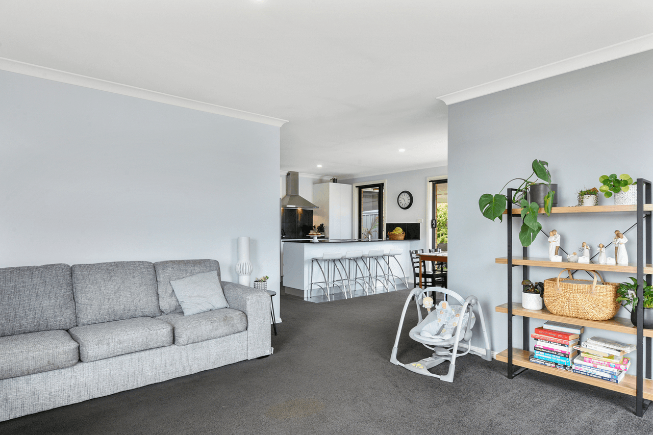 2A Heron Crescent, MIDWAY POINT, TAS 7171