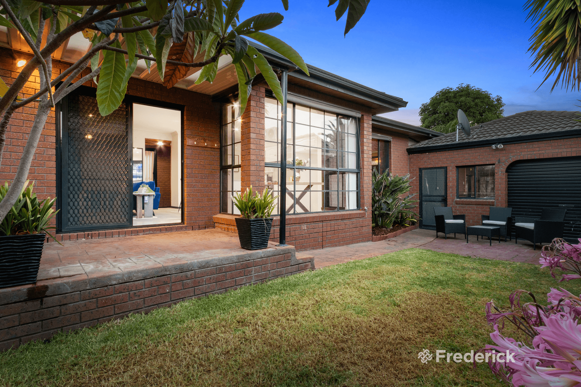 10 James Ruse Court, Mill Park, VIC 3082