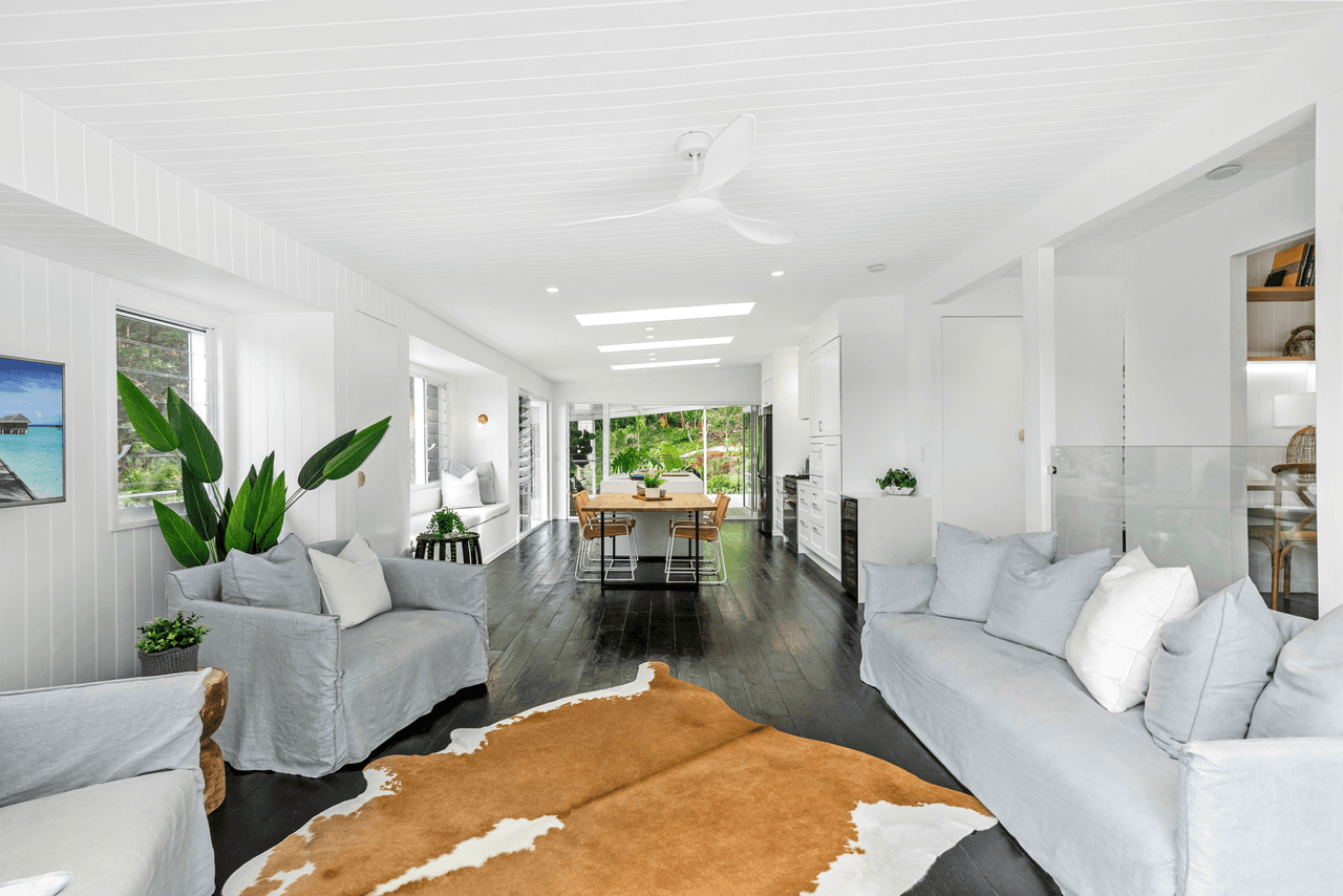 6 Timothy Court, CURRUMBIN WATERS, QLD 4223