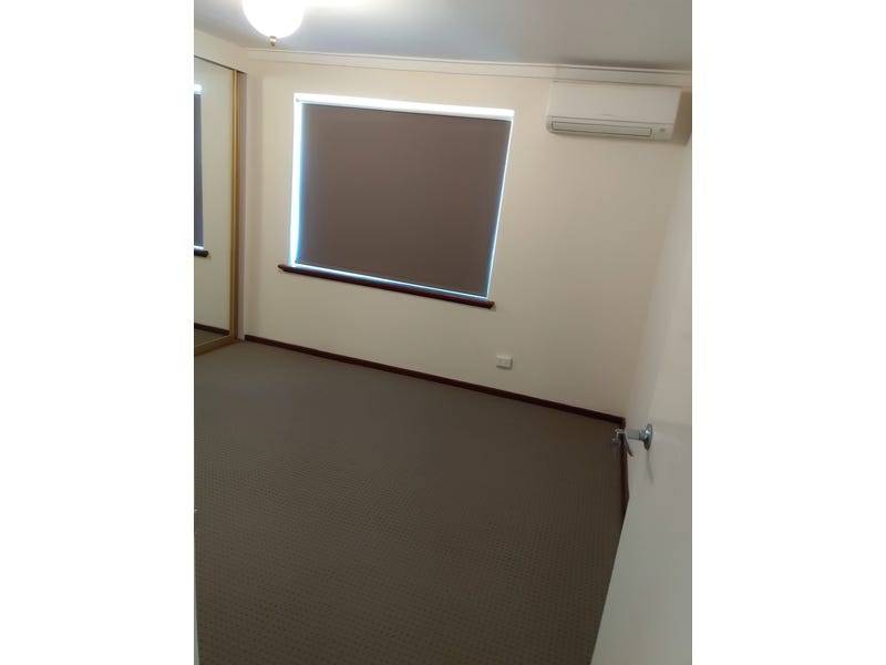 76 wyeree road, MANDURAH, WA 6210