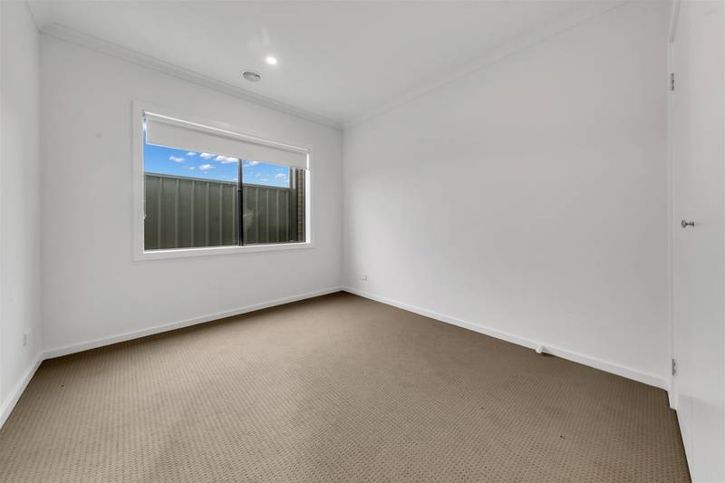 9 Opus Street, COBBLEBANK, VIC 3338