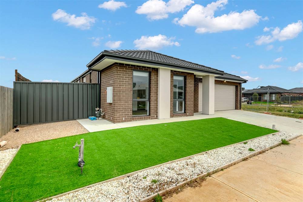 9 Opus Street, COBBLEBANK, VIC 3338