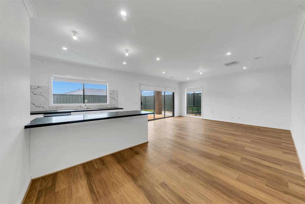 9 Opus Street, COBBLEBANK, VIC 3338