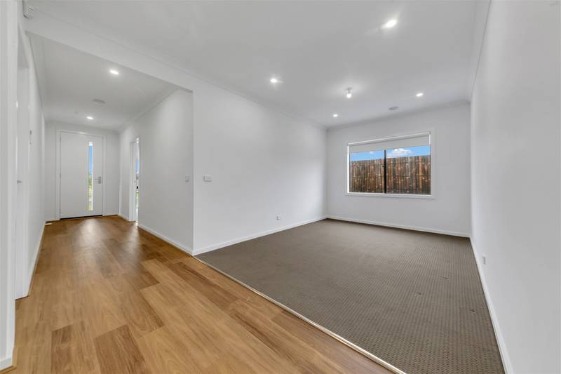 9 Opus Street, COBBLEBANK, VIC 3338