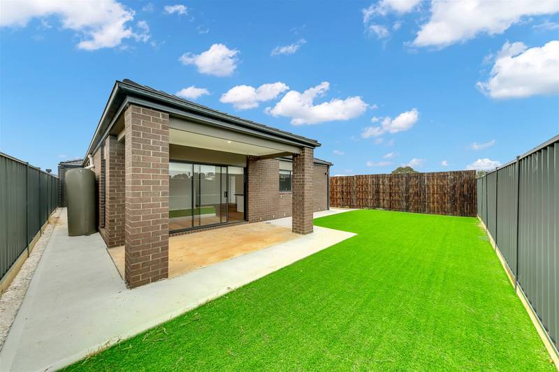 9 Opus Street, COBBLEBANK, VIC 3338