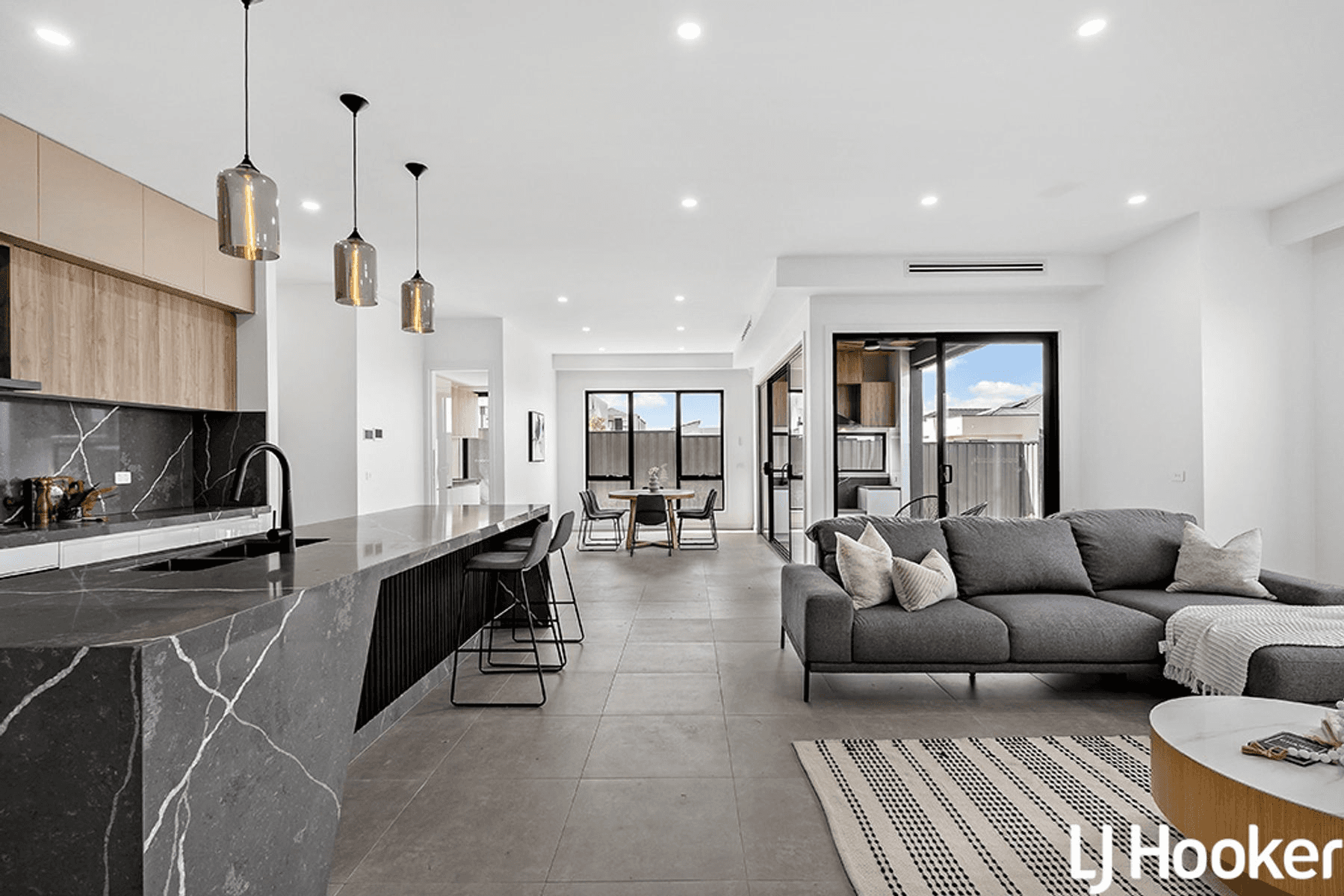 1 Selene Way, GREENVALE, VIC 3059