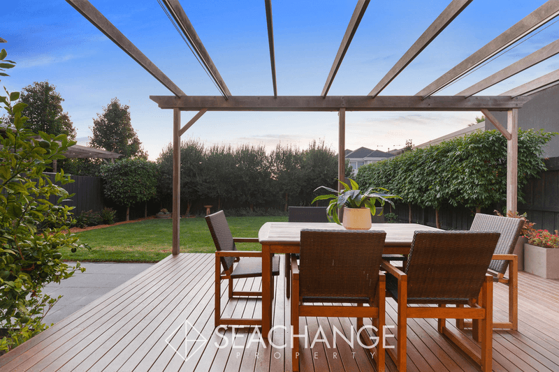 1 Pender Avenue, MORNINGTON, VIC 3931