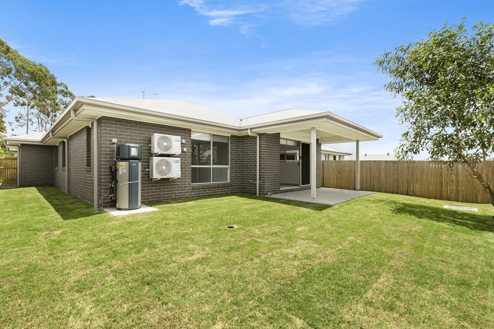 47 Juniper Drive, GREENBANK, QLD 4124