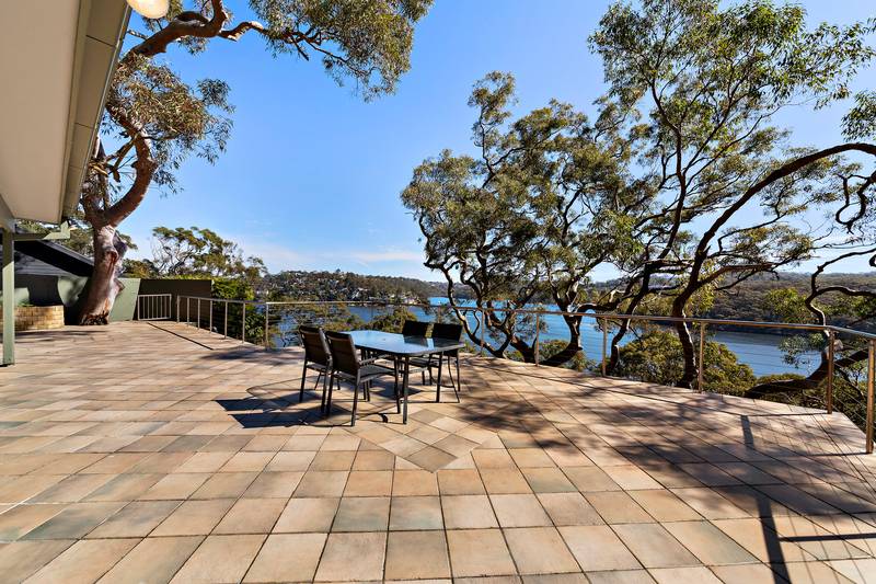 1 Clavering Road, Seaforth, NSW 2092