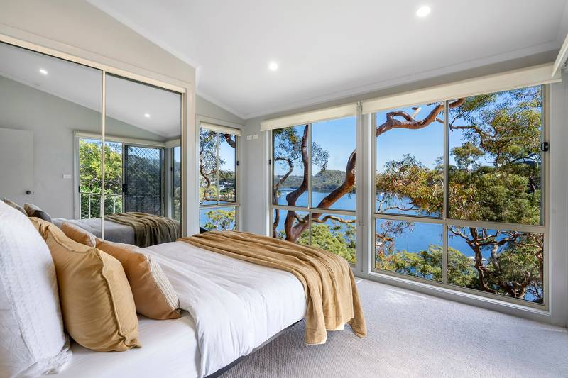 1 Clavering Road, Seaforth, NSW 2092