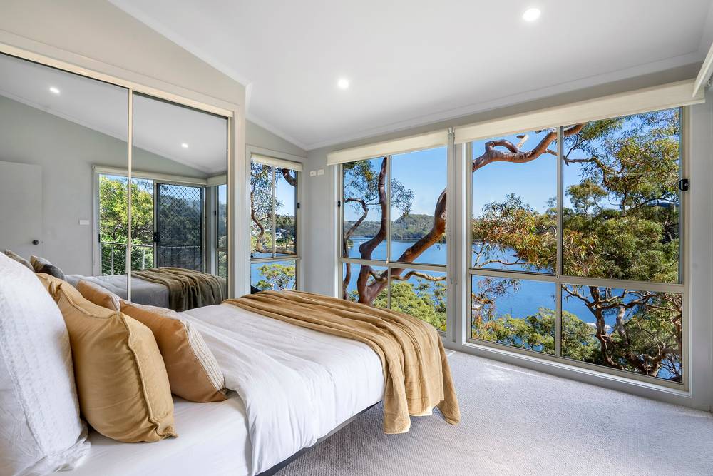 1 Clavering Road, Seaforth, NSW 2092