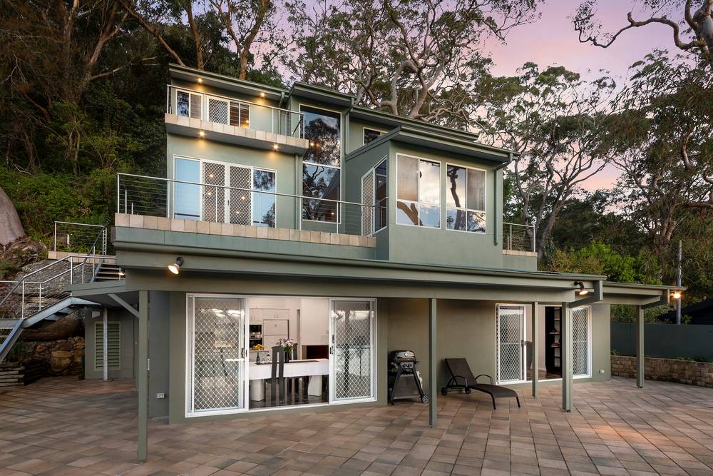 1 Clavering Road, Seaforth, NSW 2092