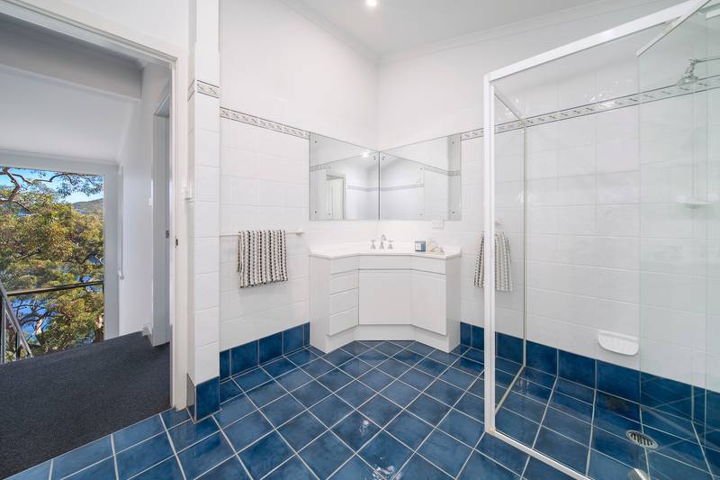 1 Clavering Road, Seaforth, NSW 2092