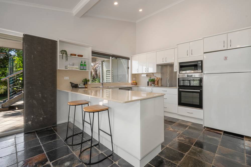 1 Clavering Road, Seaforth, NSW 2092