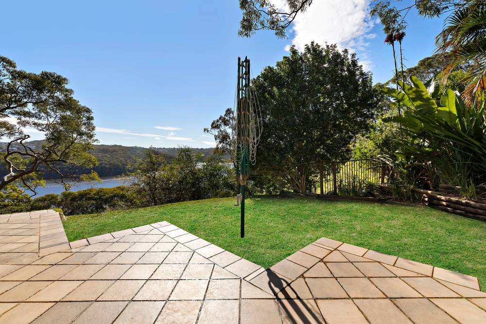 1 Clavering Road, Seaforth, NSW 2092