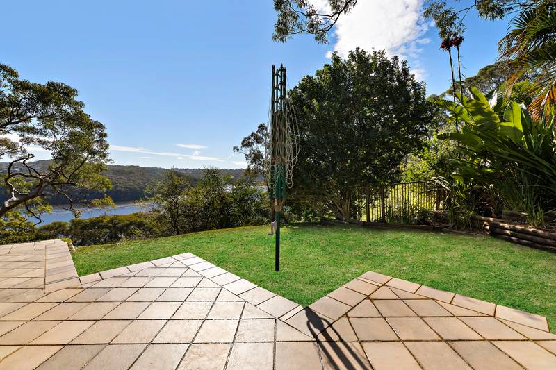 1 Clavering Road, Seaforth, NSW 2092