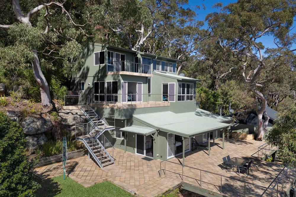 1 Clavering Road, Seaforth, NSW 2092