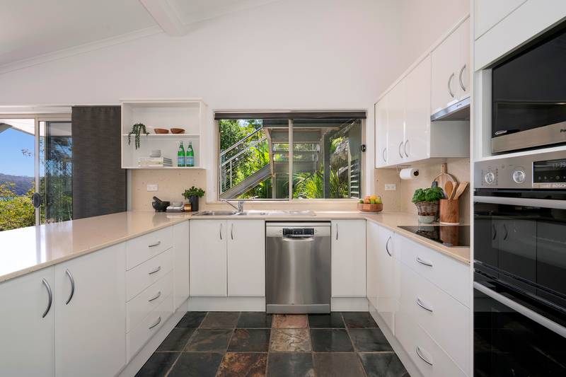 1 Clavering Road, Seaforth, NSW 2092