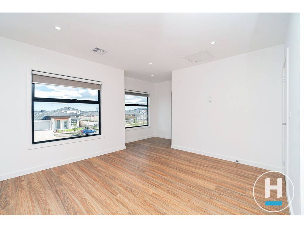 56 Brossard Road, MICKLEHAM, VIC 3064