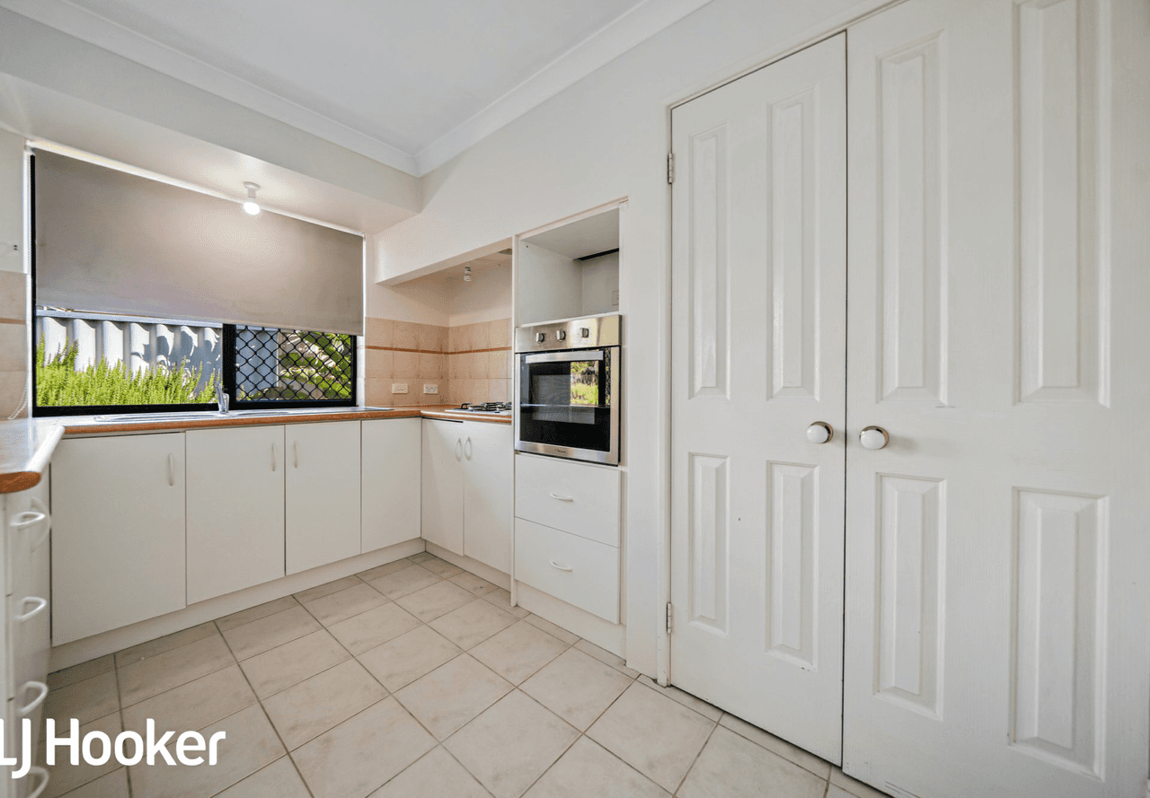 4i Ball Place, QUEENS PARK, WA 6107