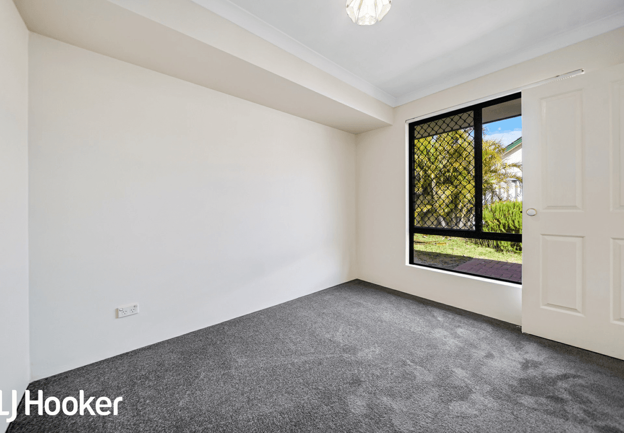 4i Ball Place, QUEENS PARK, WA 6107