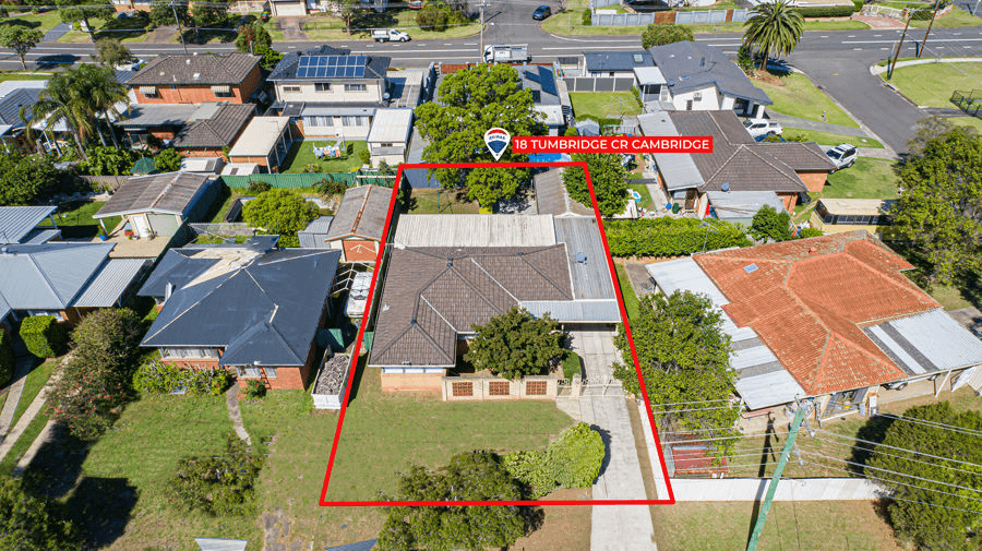 18 TUMBRIDGE CRESCENT, CAMBRIDGE PARK, NSW 2747