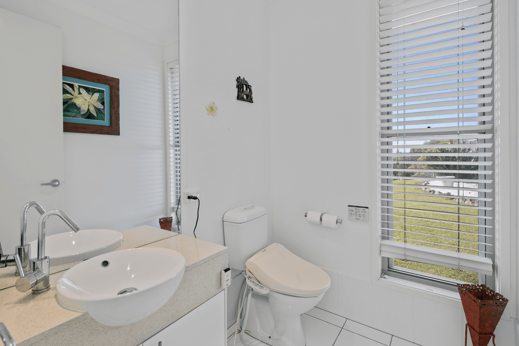 8 Zenith Crescent, PACIFIC PINES, QLD 4211