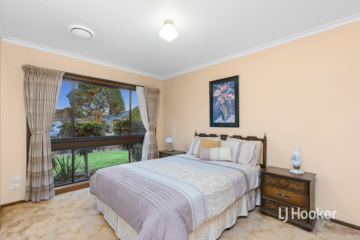 10 Hoddle Way, ALTONA MEADOWS, VIC 3028